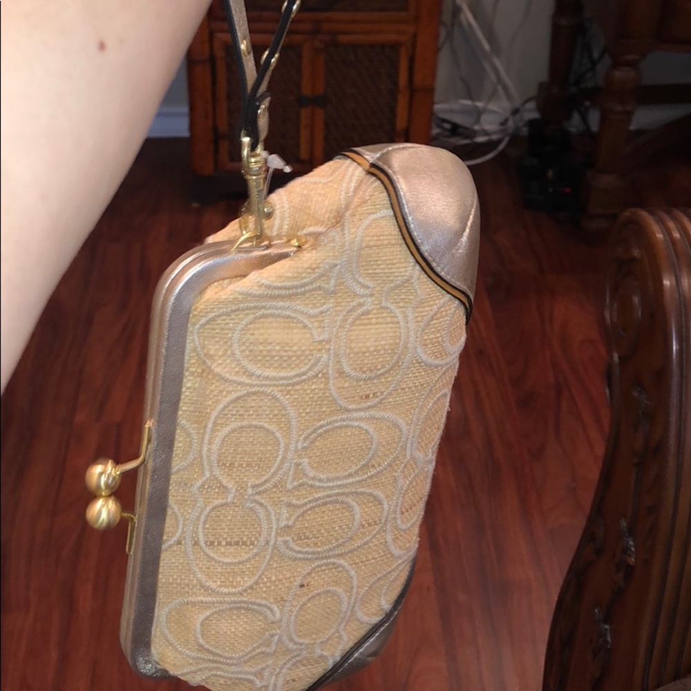 Coach wristlet NWOT - Picture 5 of 5